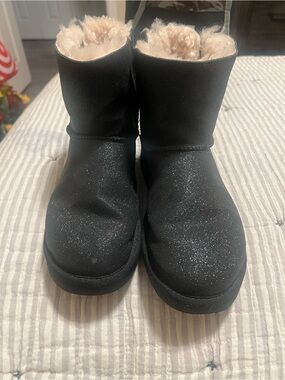 UGG Black Glitter Faux-Fur Lined Womens Boots